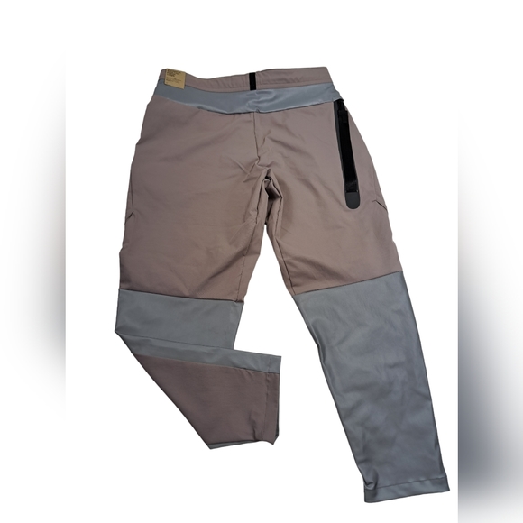 Nike Sportswear Tech Pack Reflective Unlined Cargo Pants - Picture 5 of 10